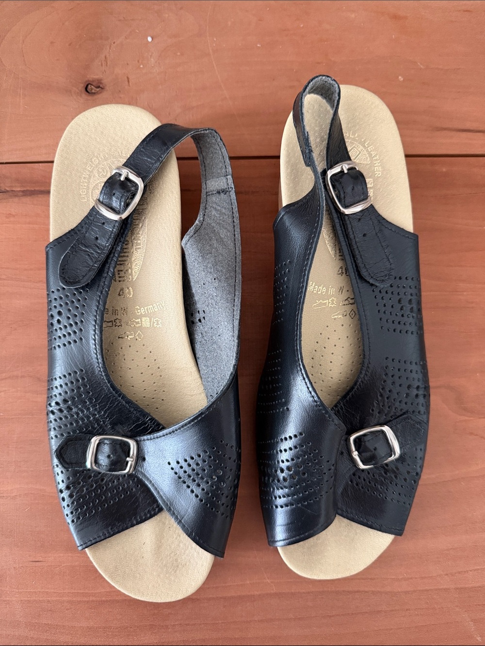 WORISHOFER Black Leather Buckle Slingback Sandals Sz 40